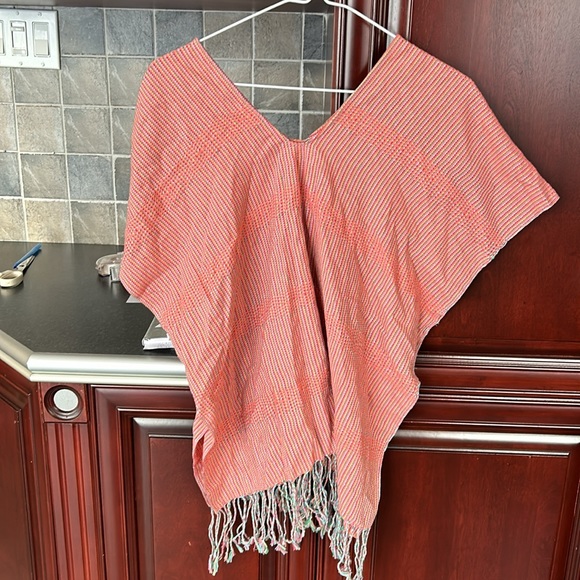 HUARMI MAQUI artisan Ecuadorian handmade poncho - Picture 8 of 8